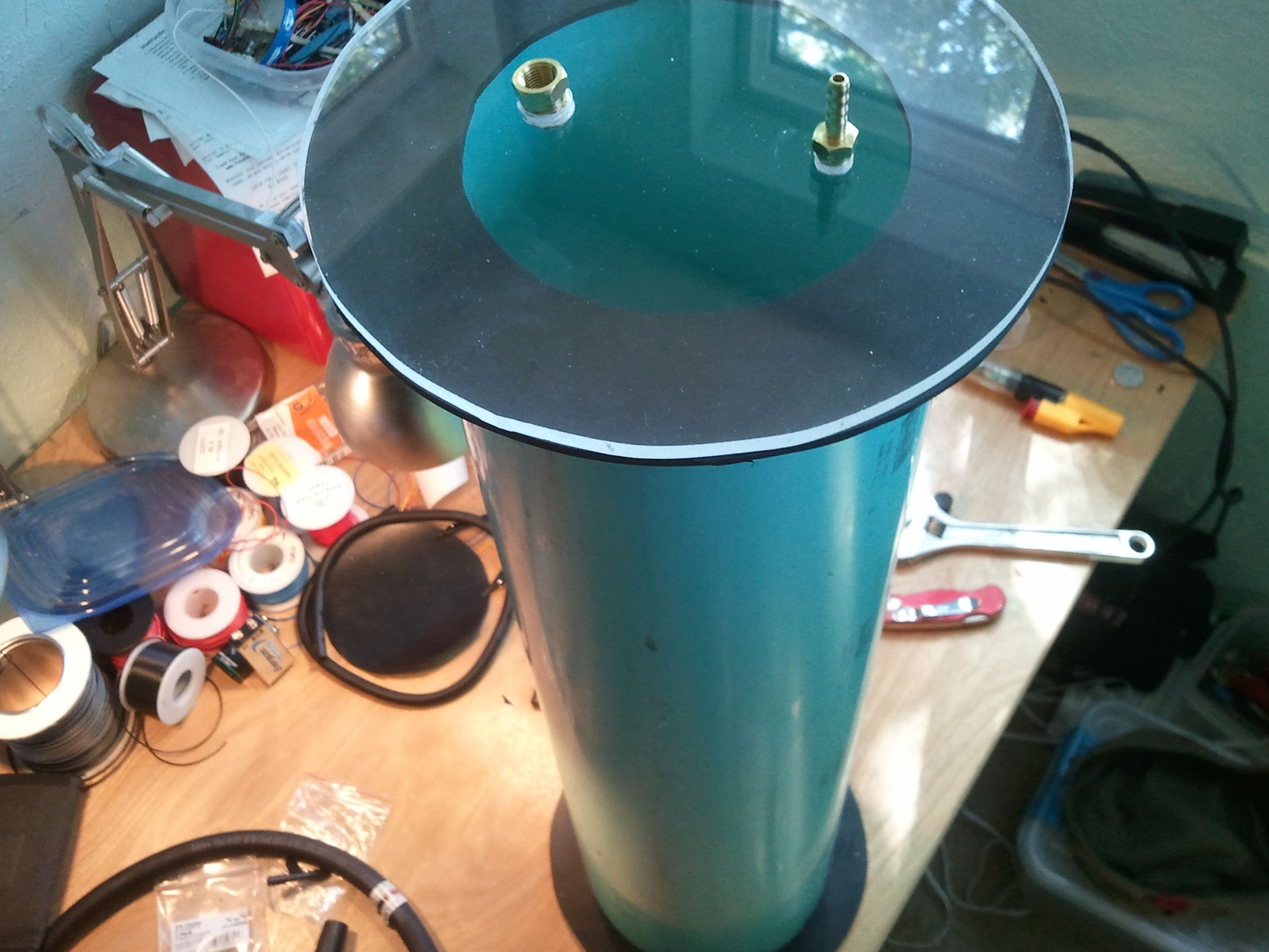 Simple DIY Vacuum Chamber and Pump