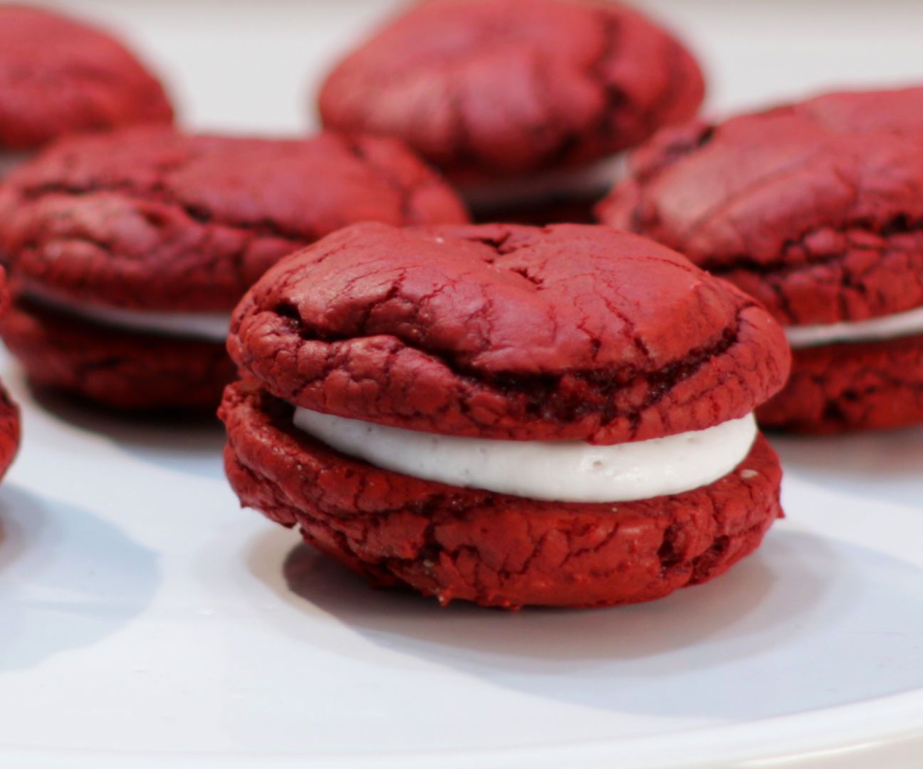 Red Velvet Whoopie Pies (5 Ingredients)