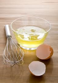 Removing Yolk From Egg Whites