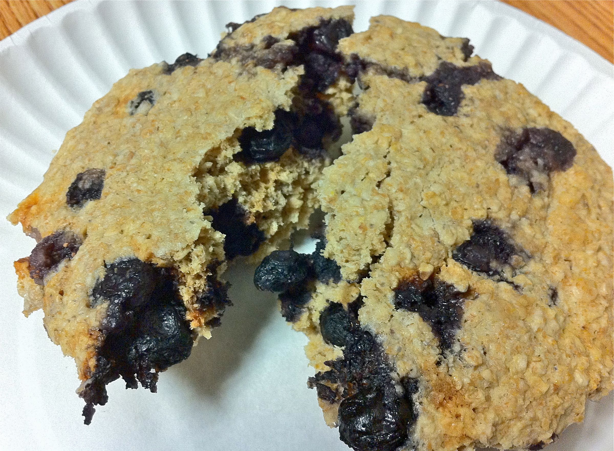 Dorm Room Cooking: 10 Minute Healthy Blueberry Scone
