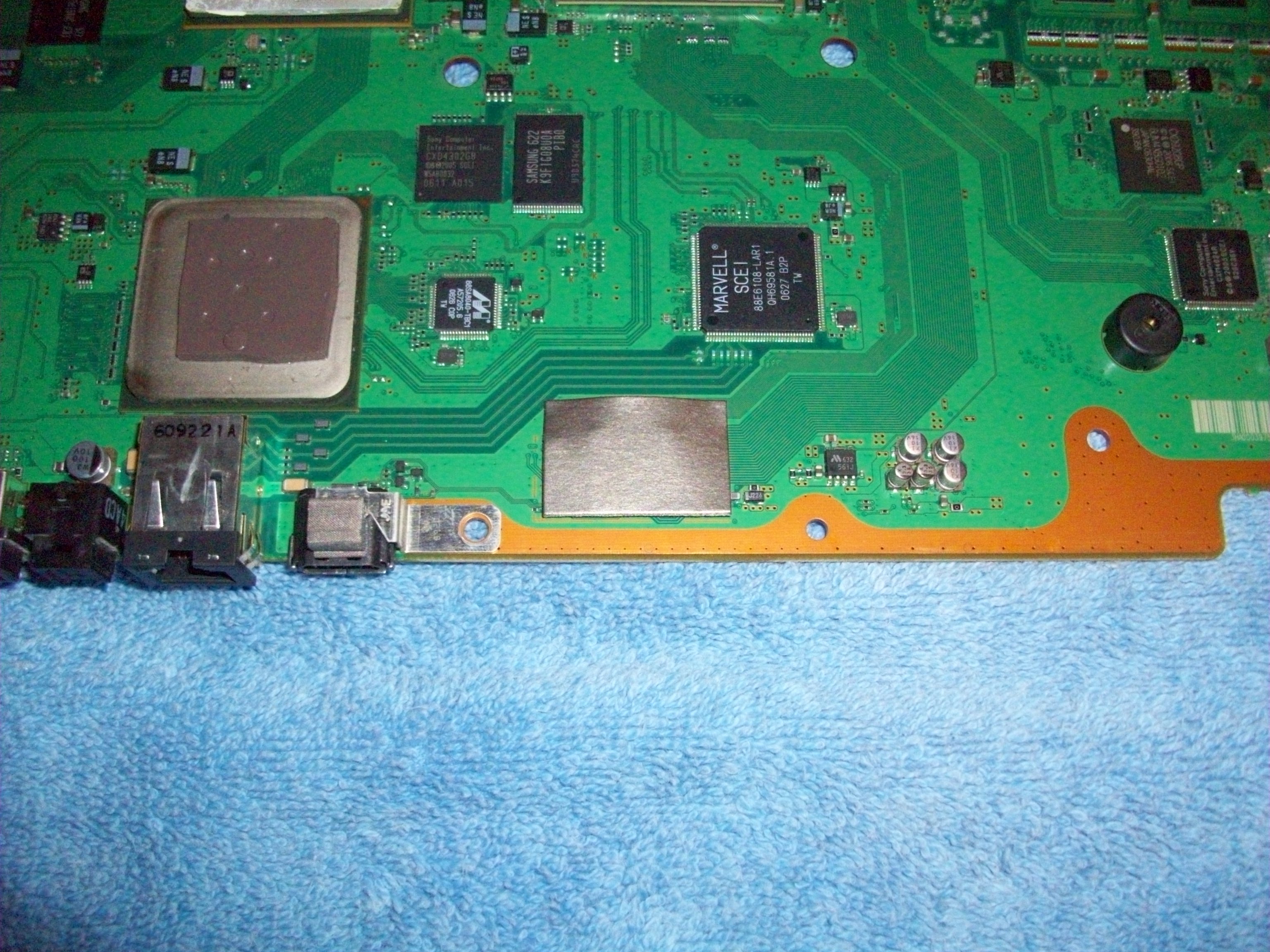 How to Fix a YLOD PS3... With an Oven. 8 Steps (with Pictures