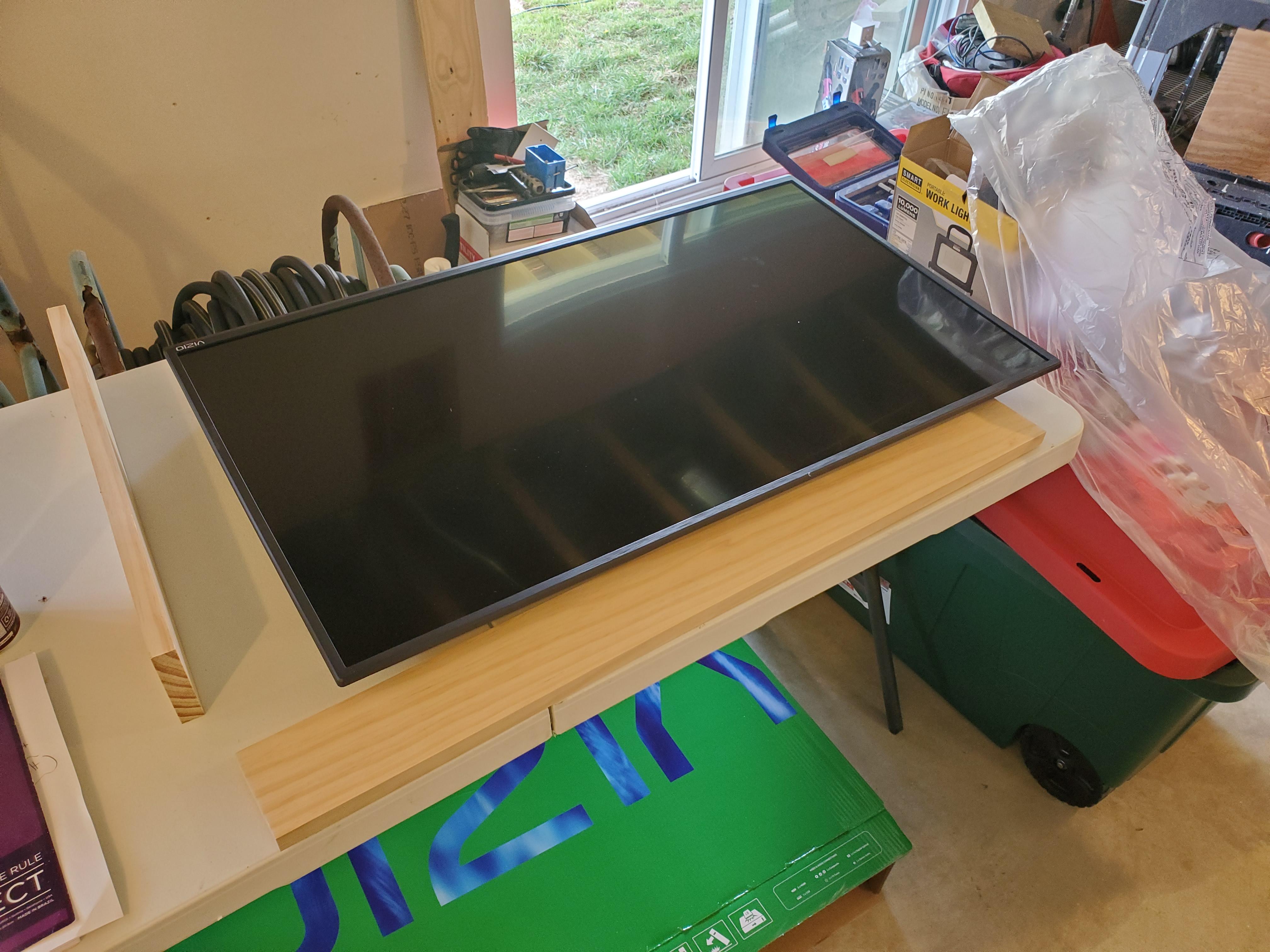 Dnd TV Display Case 8 Steps Instructables