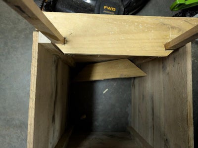 Pole Supports