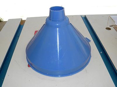 Mini Cyclone Bucket Dust Collector : 7 Steps - Instructables