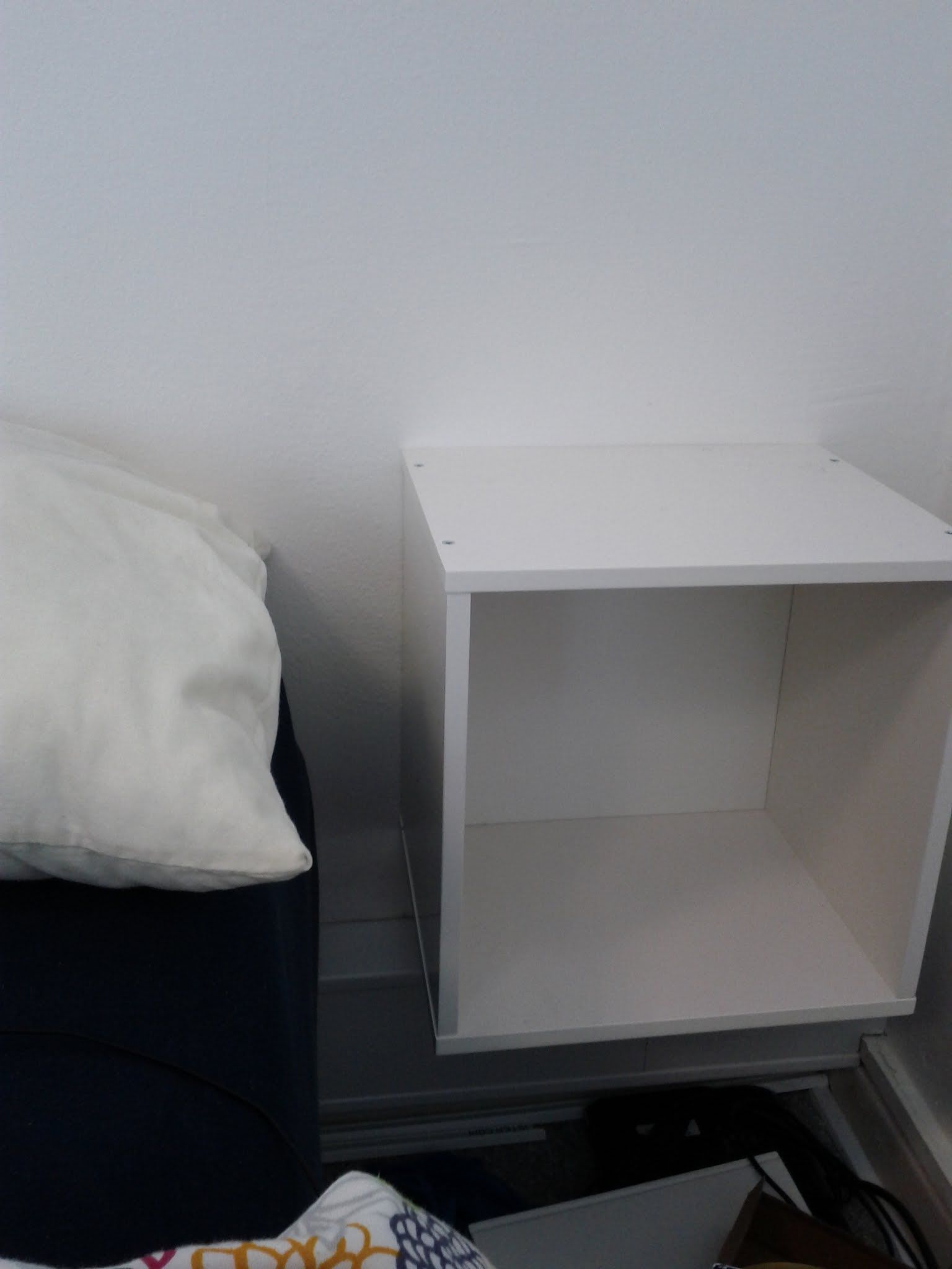 IKEA Hacker - Bedside-Table-Cabinet-Lamp