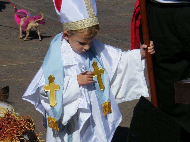 Pope Cap Making How To Make A Pope Hat Out Of Paper