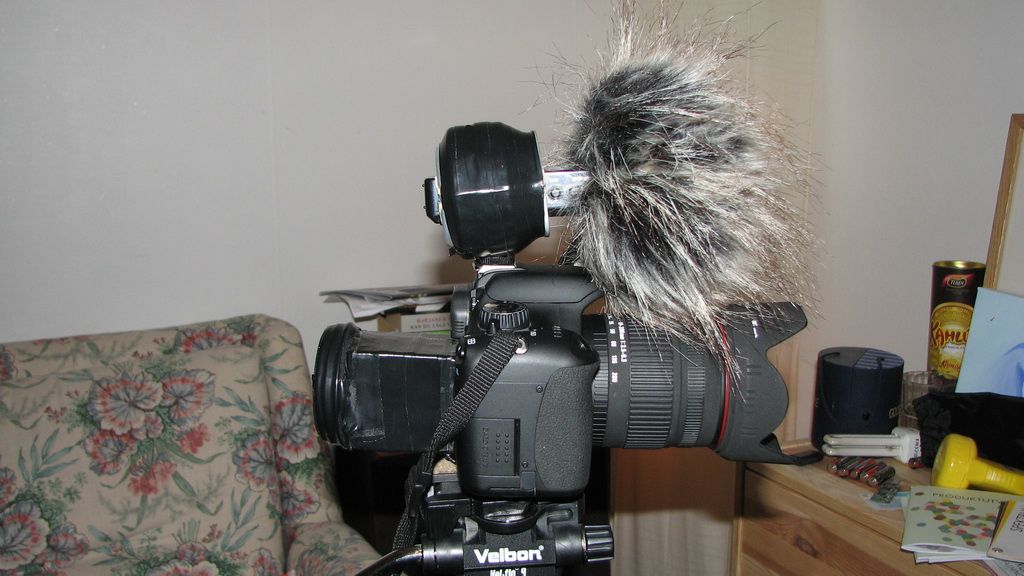 Shock Mount for on Camera Mounting of Microphone (Zoom H1)