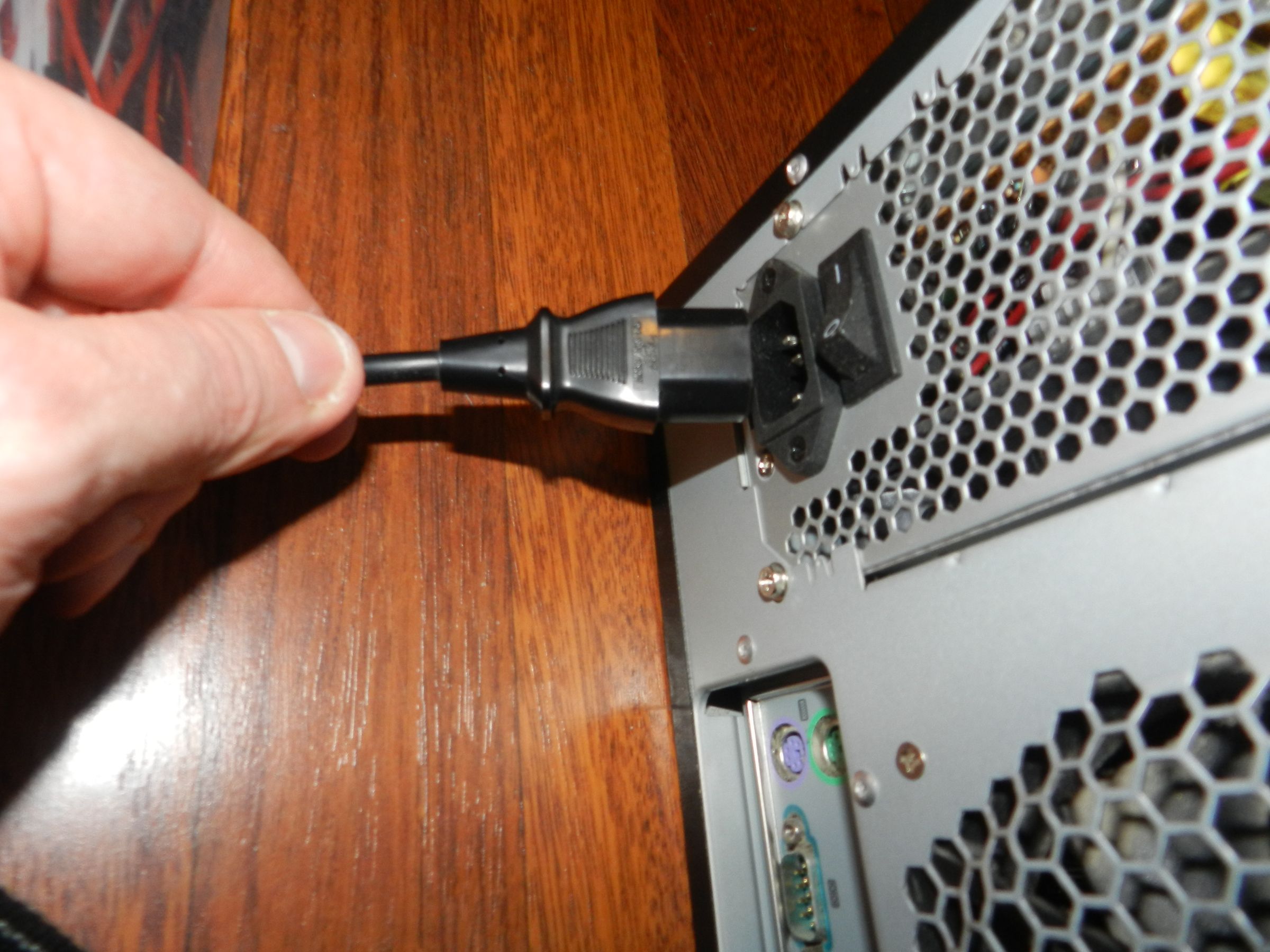 How to Test and Replace a Power Supply for Your Home Computer 14