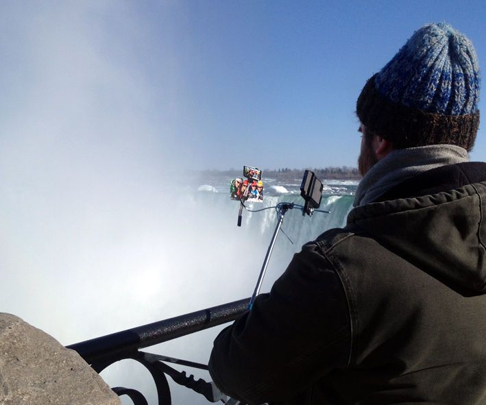 Selfie-Reflexivity Stick