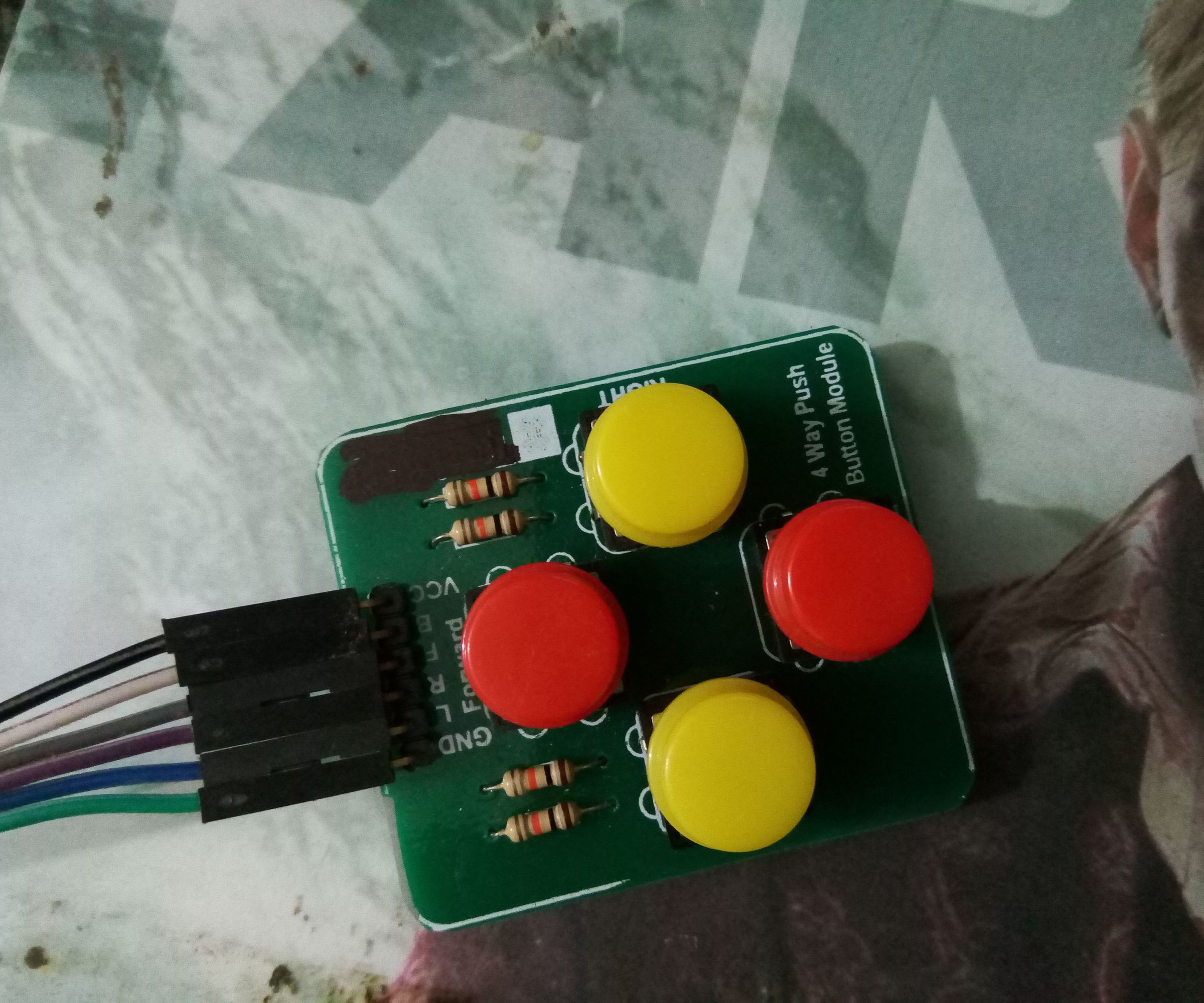 How to Control 4 Led or Relay With 4 Buttons With Arduino 