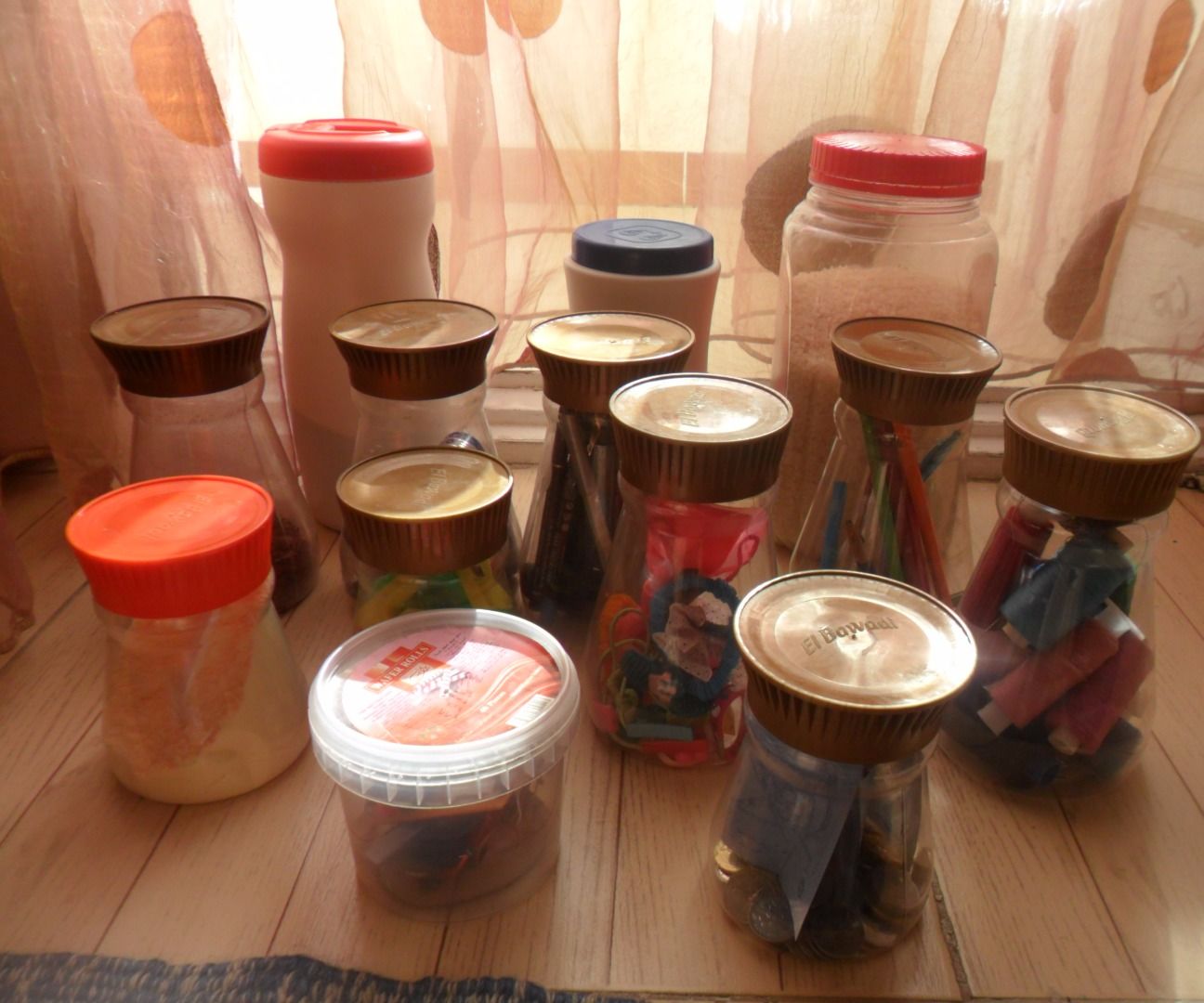 More Than 21 Uses of Plastic Jars