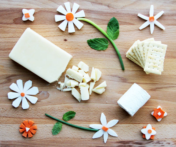 How to Make Edible Flower Garnishes