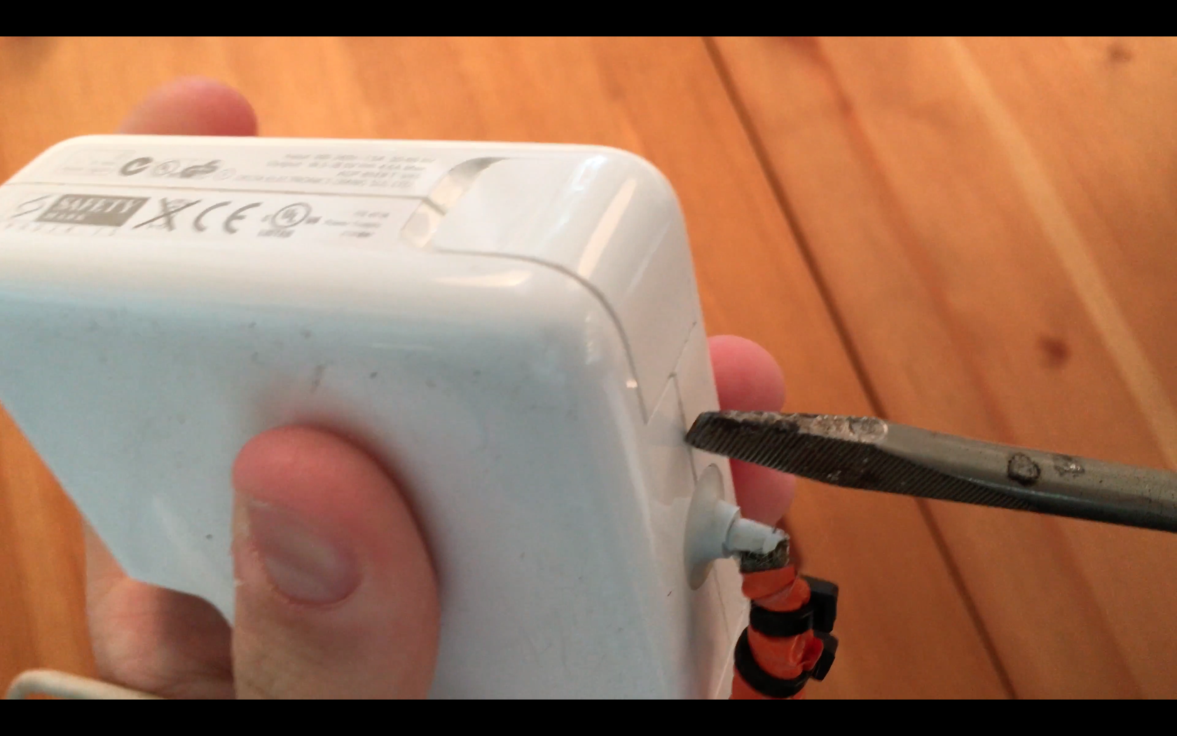 DIY Fix for Your Broken Apple Laptop Charger! 7 Steps Instructables