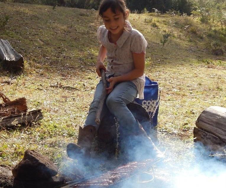 How to Make a Camp Fire Grill - Zero Cost