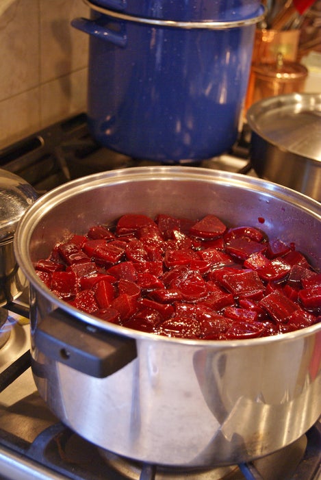 Bring the Beets and Juice to a Simmer.