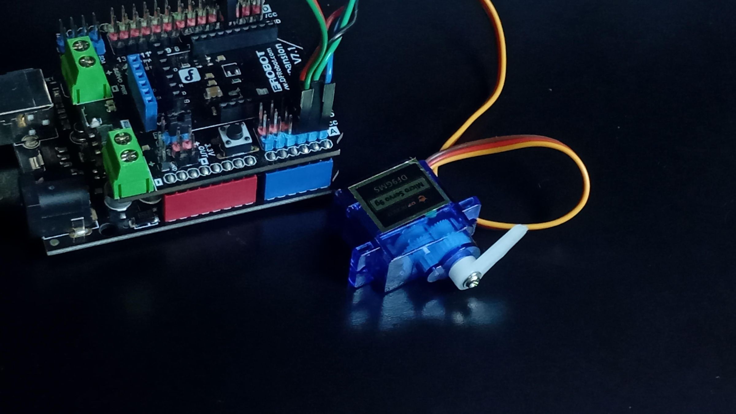Servo Motor connected to Arduino