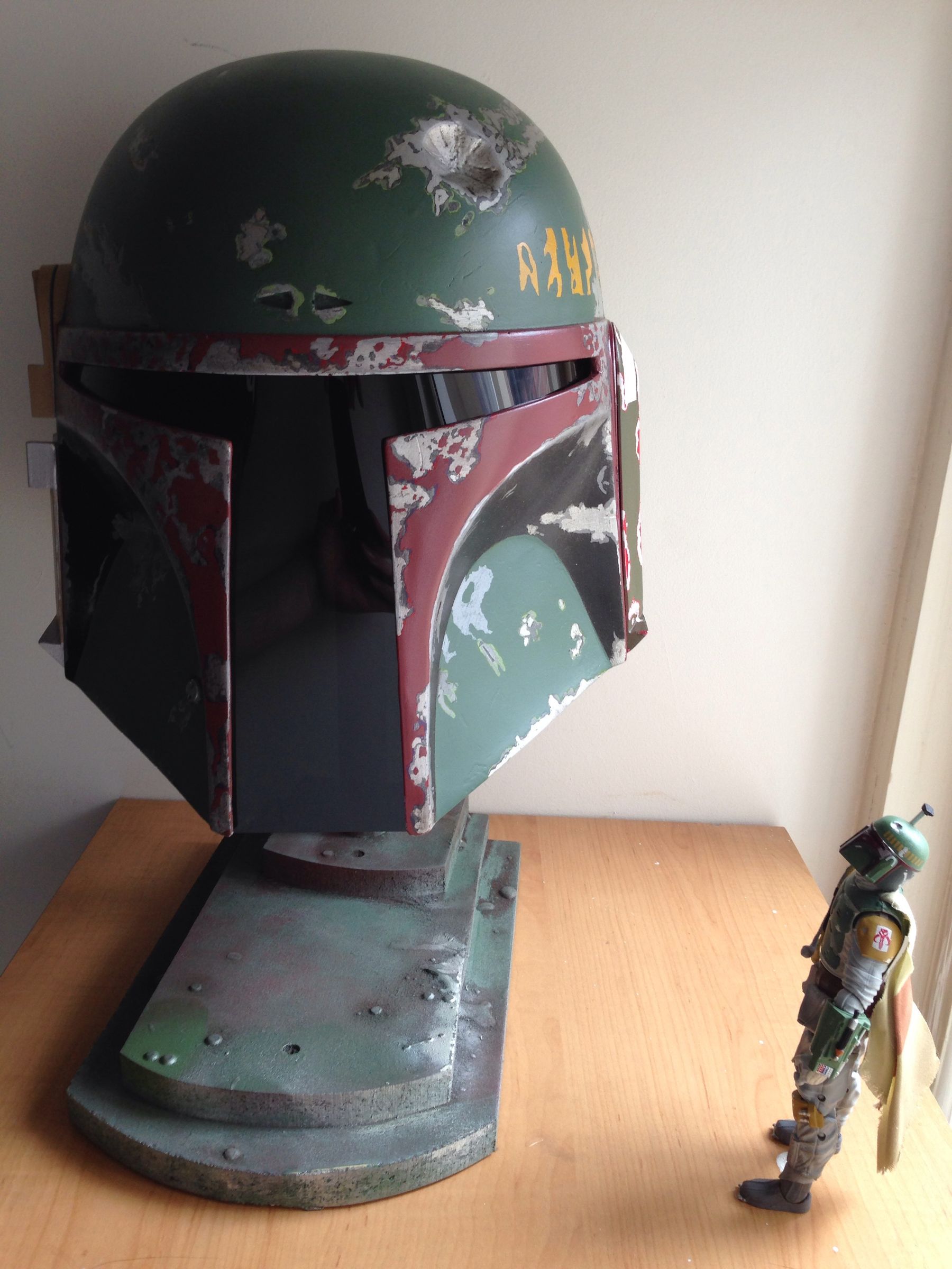 Painting A Boba Fett Helmet ( With Spray Cans )