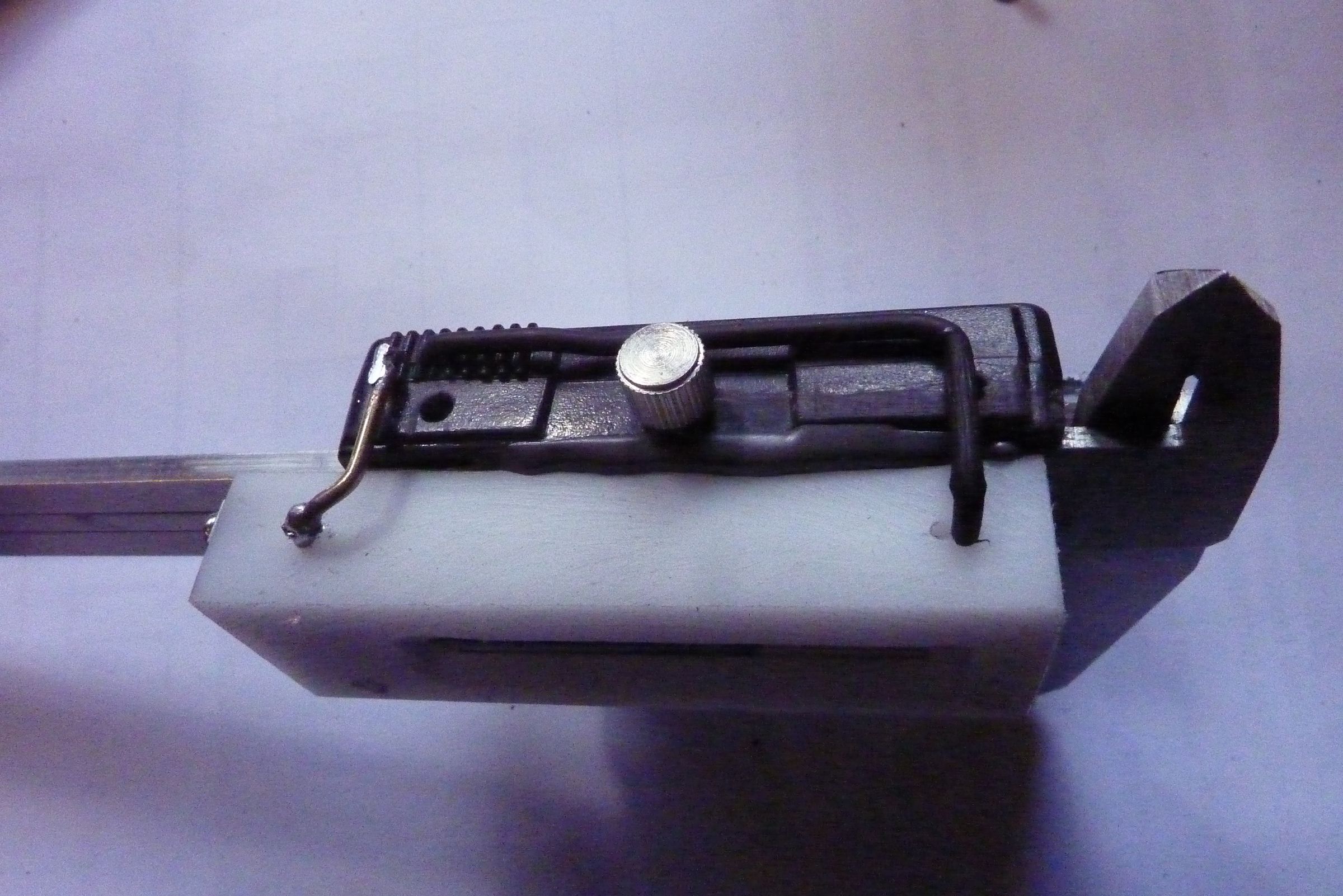Vernier Caliper Battery Fix 8 Steps Instructables