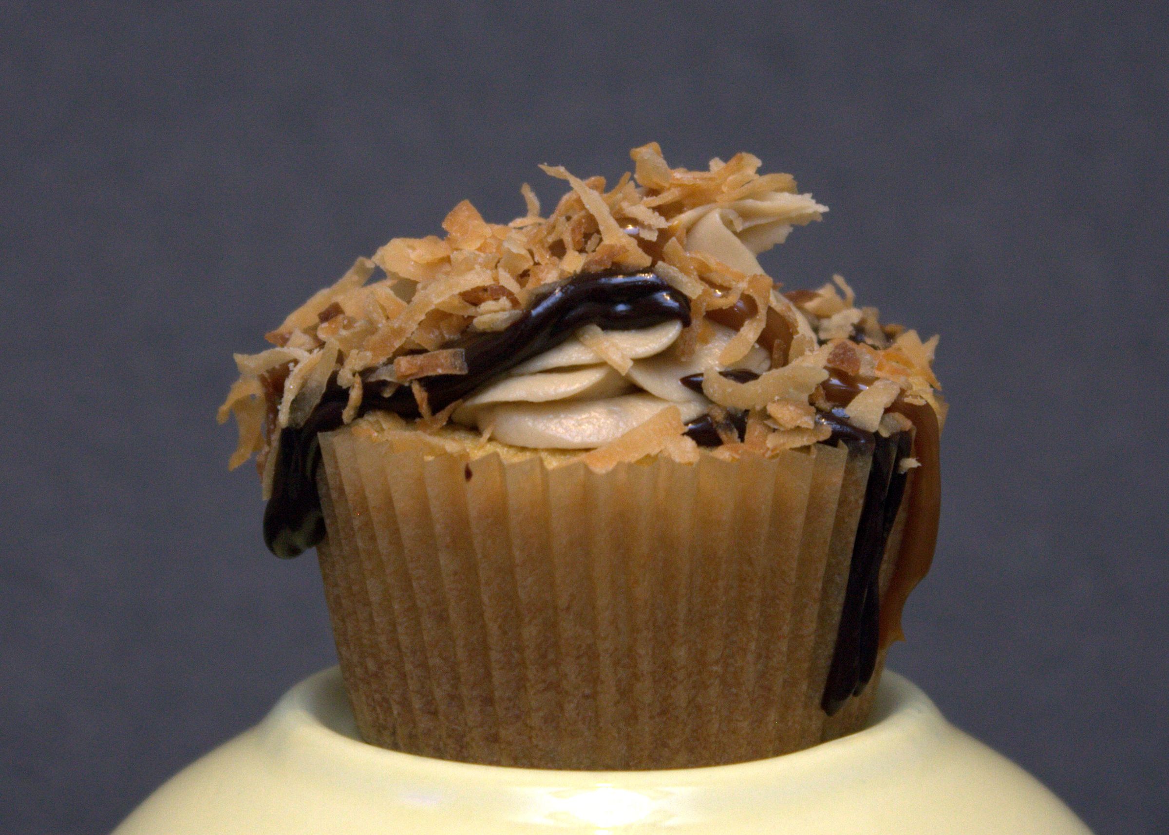 Samoas Cupcakes