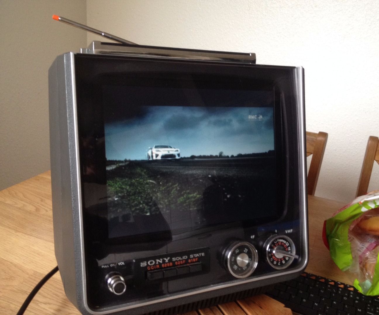 Vintage Sony Solid State Portable TV Model 950-A Powers On | eBay