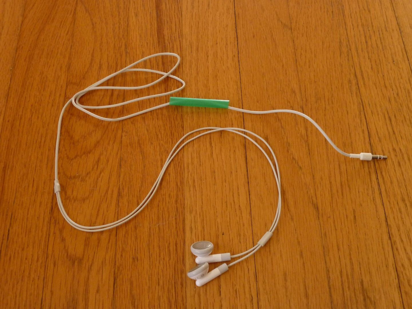 A Simple, Lighter, Cord Manager for Your Earbuds 6 Steps Instructables