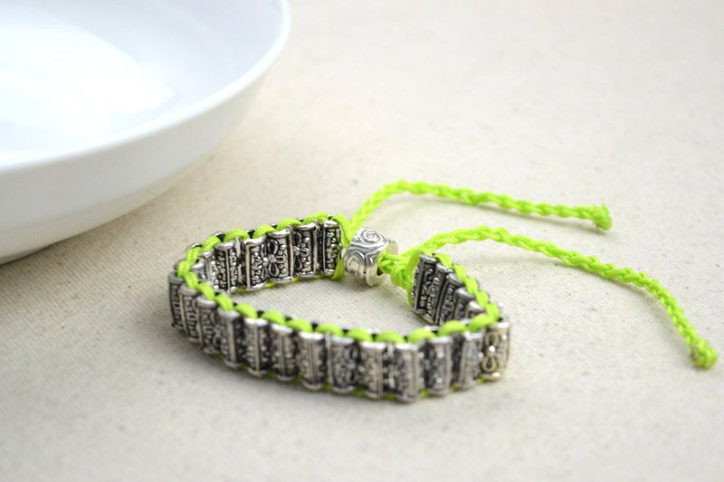 DIY Beaded Bracelet With 4 Stand Braiding