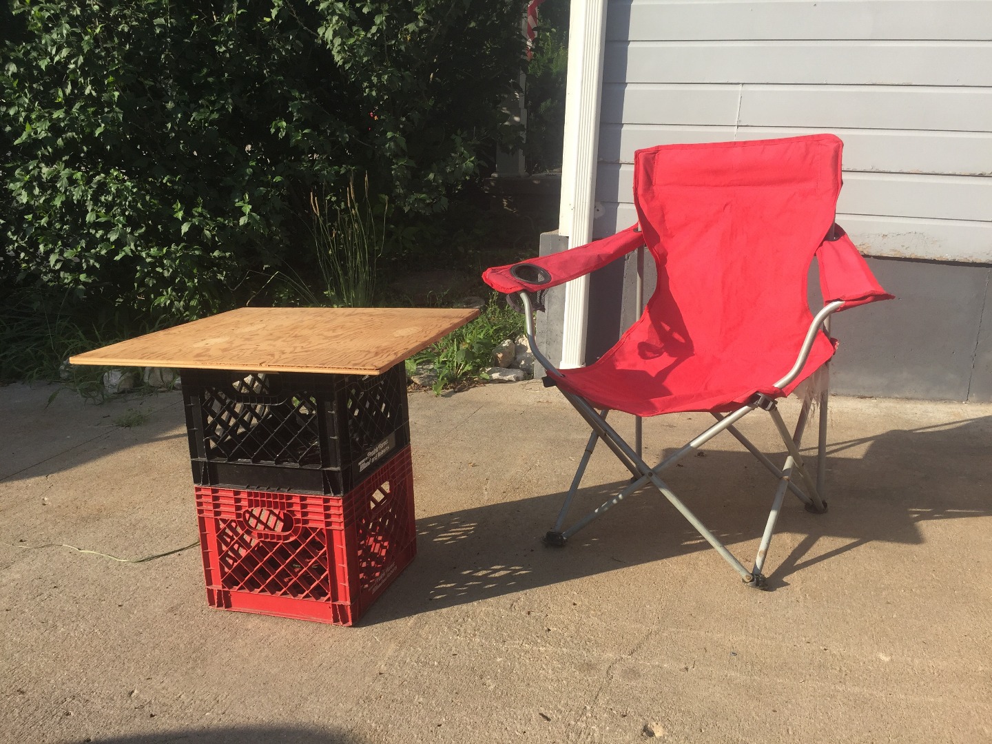 Milk Crate Table Top 4 Steps Instructables