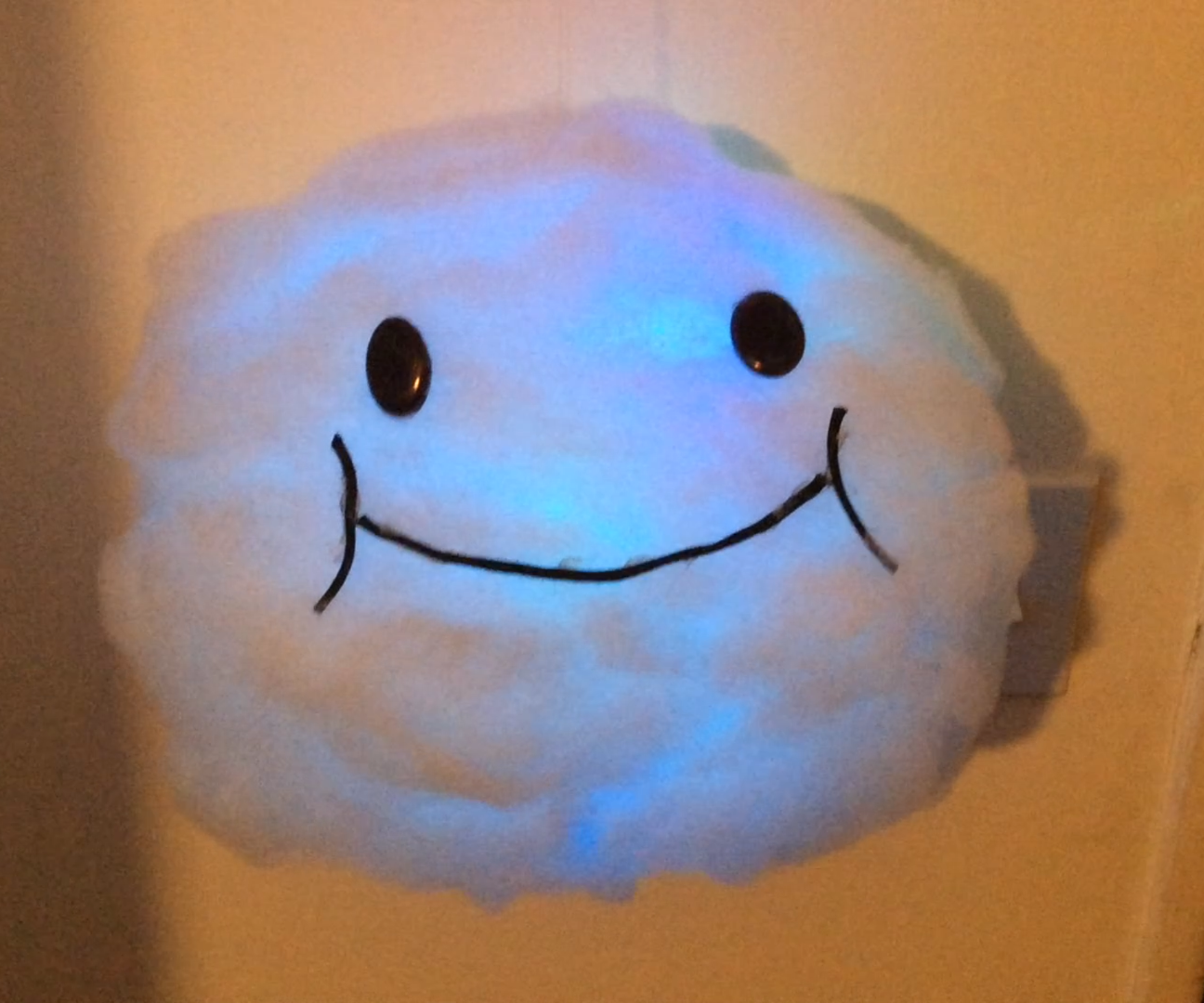 Floating Lakitu Cloud Lamp