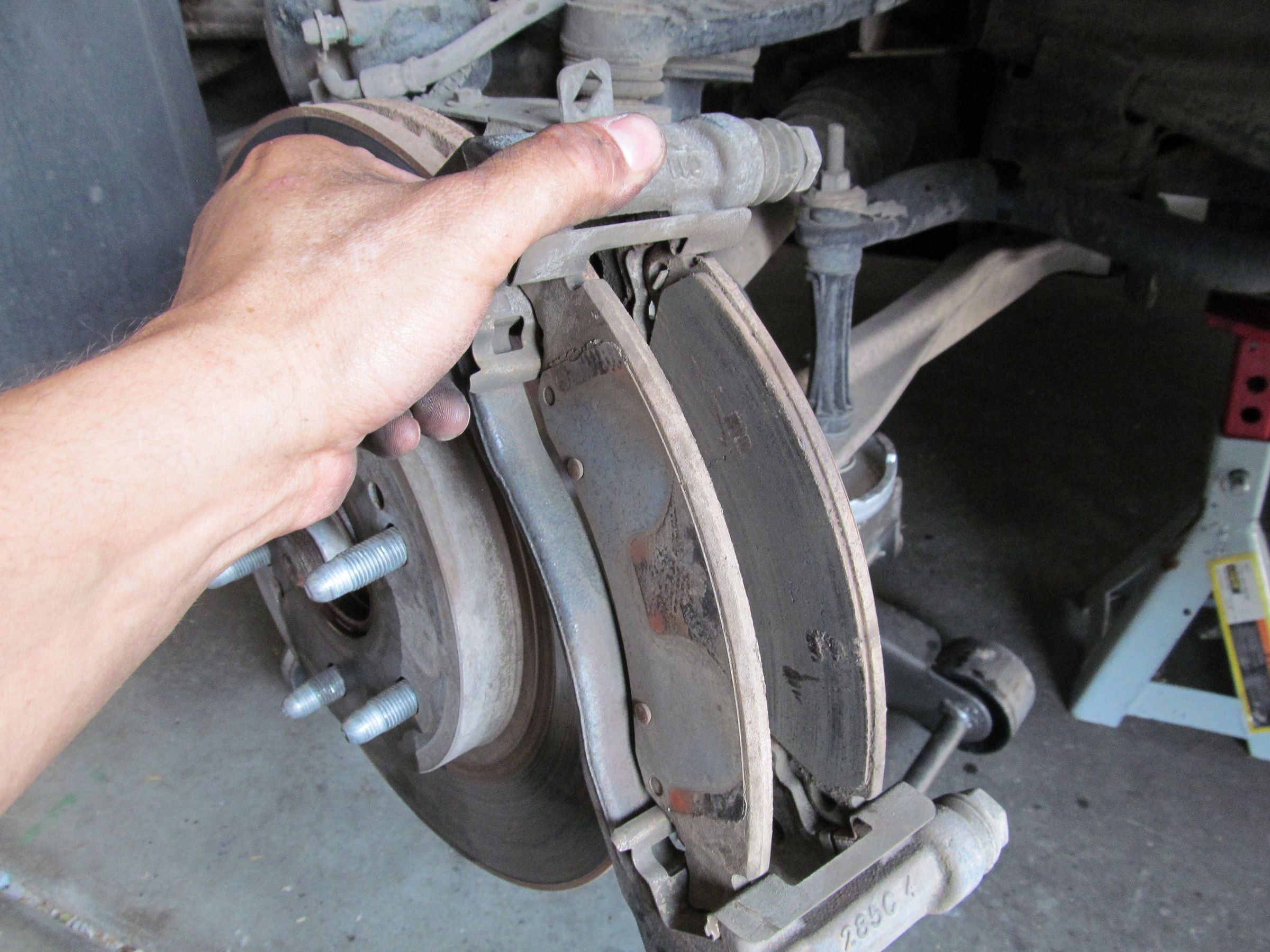 Get Rid of Steering Wheel Shake When Braking. 9 Steps (with Pictures