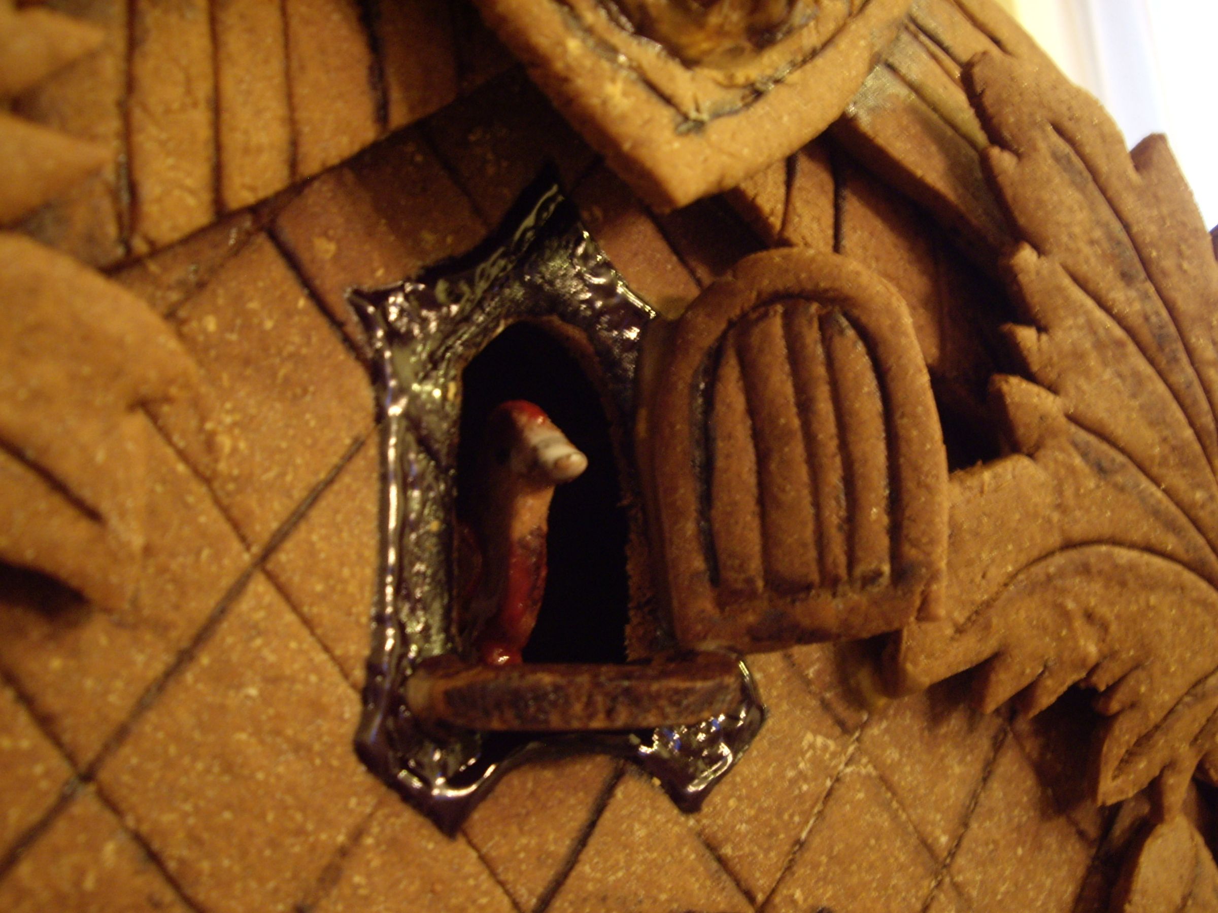 Edible Gingerbread Cuckoo Clock With Internal Gears 9 Steps (with