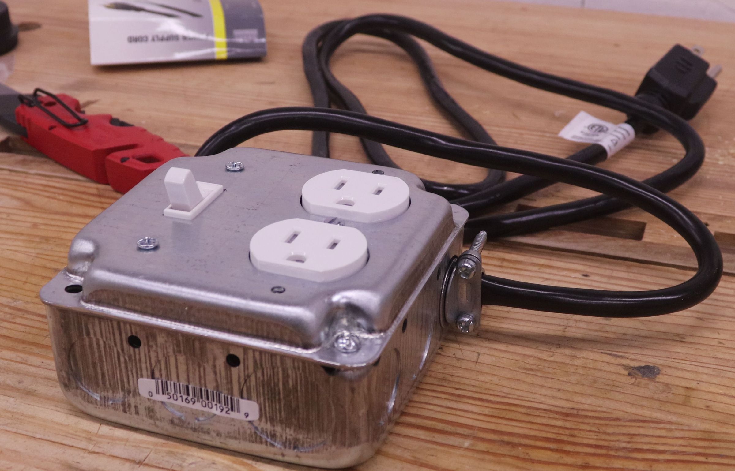 DIY Portable Switched Power Outlet With Extension Cord 8 Steps (with