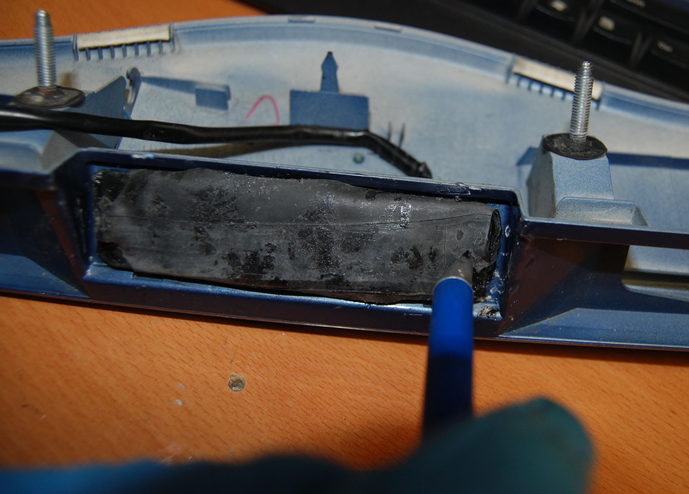 2007 Prius Hatch Latch REPAIR 4 Steps Instructables