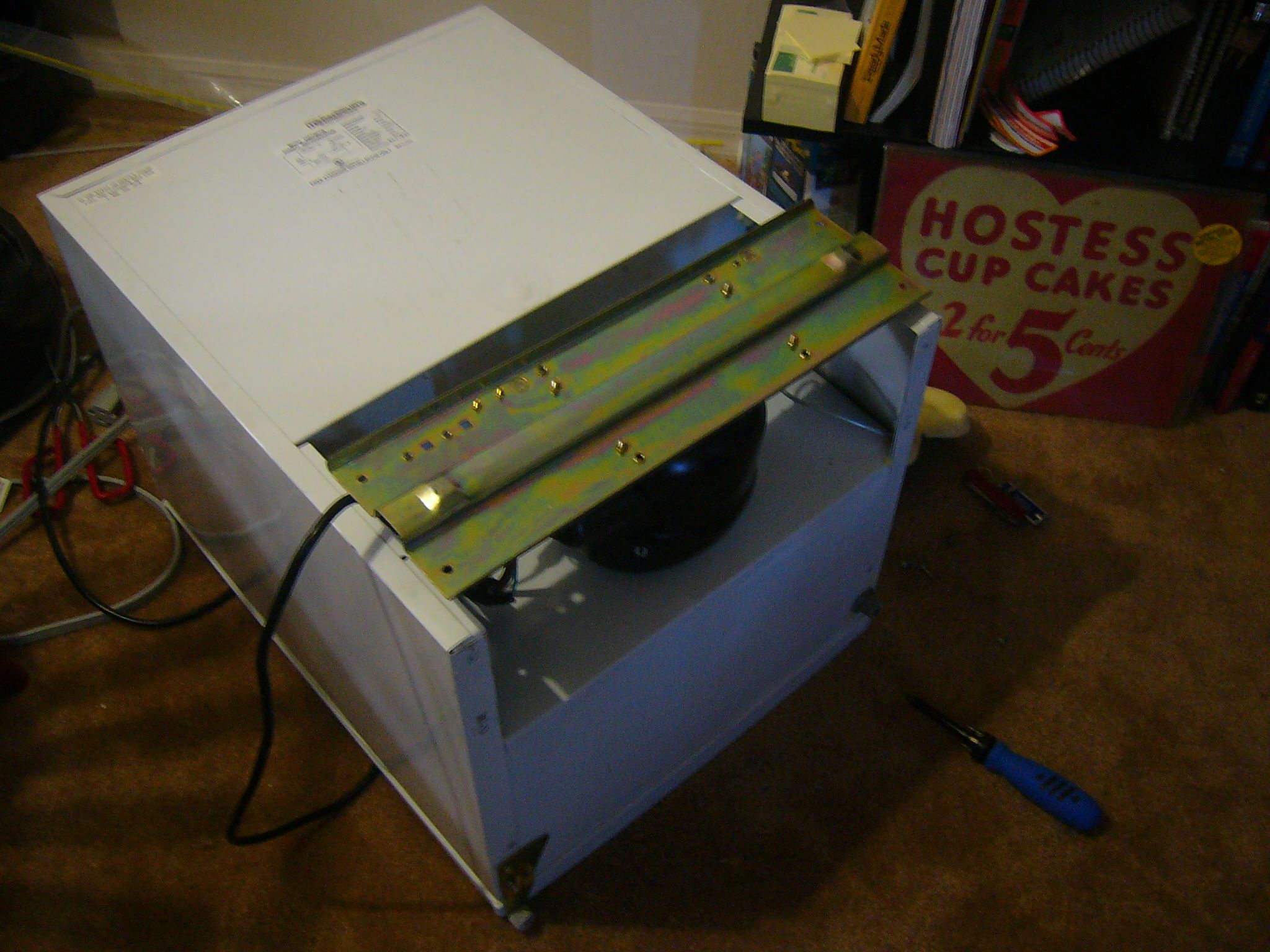 How to Convert a Mini Fridge to a Chest Refrigerator 6 Steps (with Pictures) Instructables