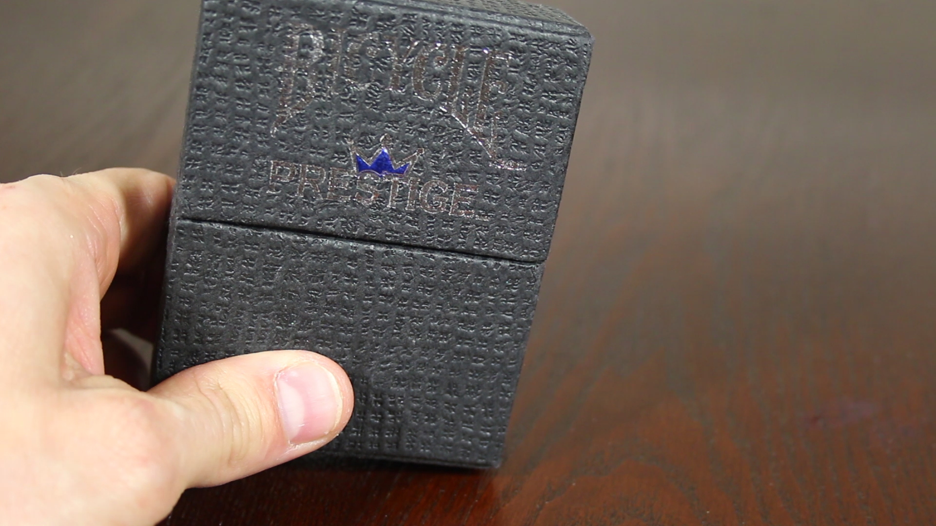 330 Volt "Shocking" Electric Deck of Cards! (Electric Shock Kissing