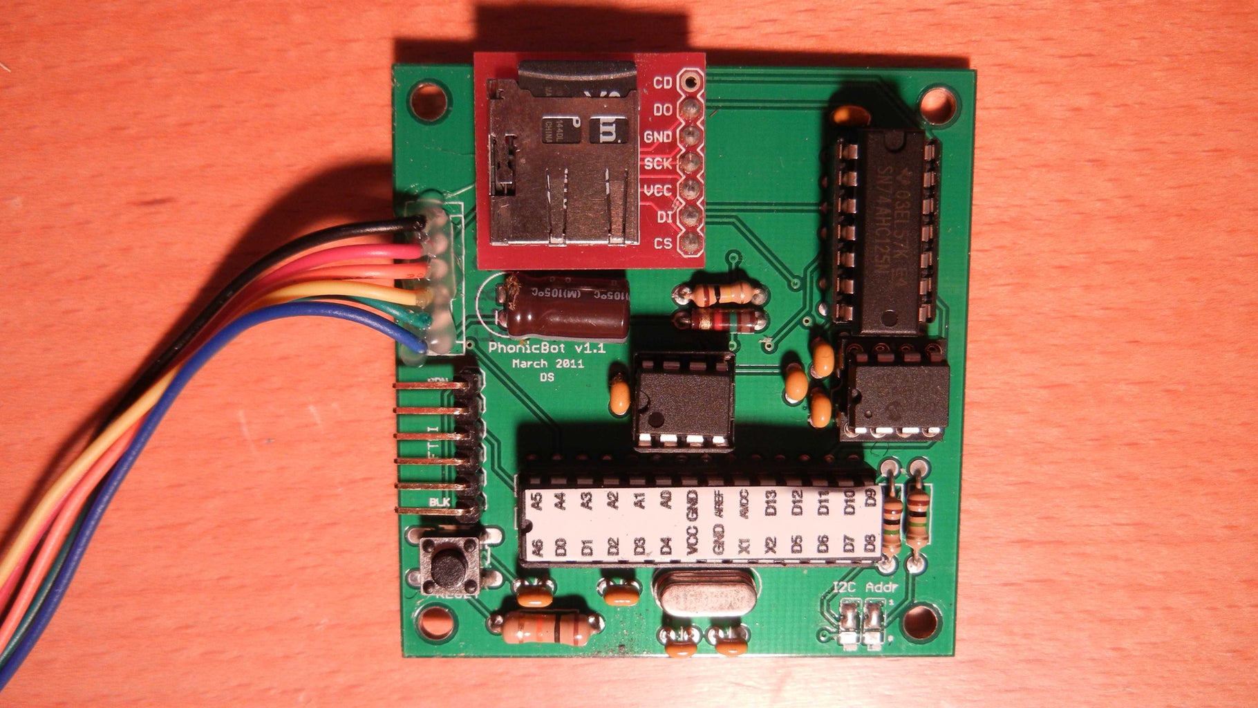 JabberBot! the Arduino Robot With an ATMega Brain and Bluetooth Braun! :-)