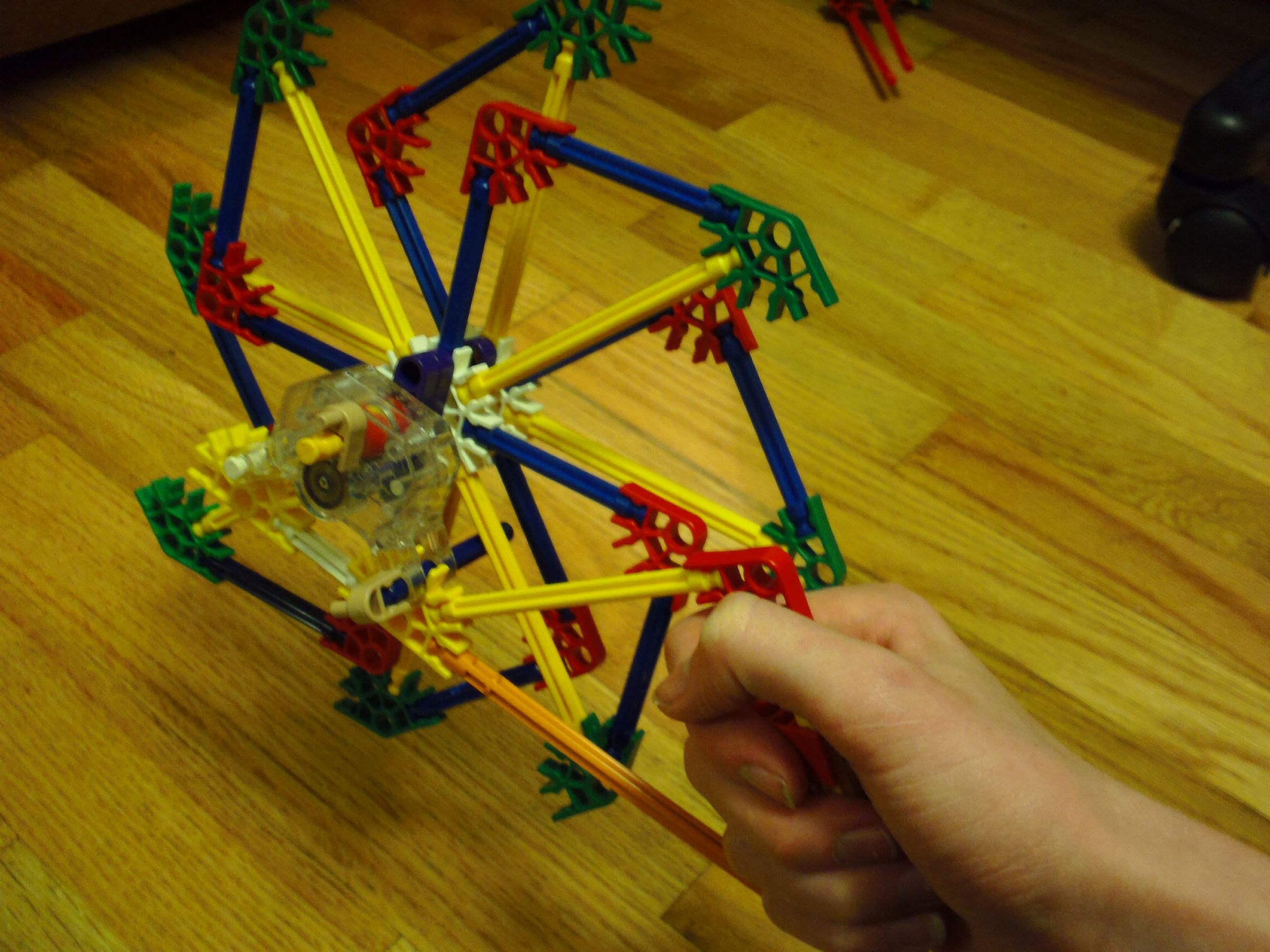 K'NEX saw