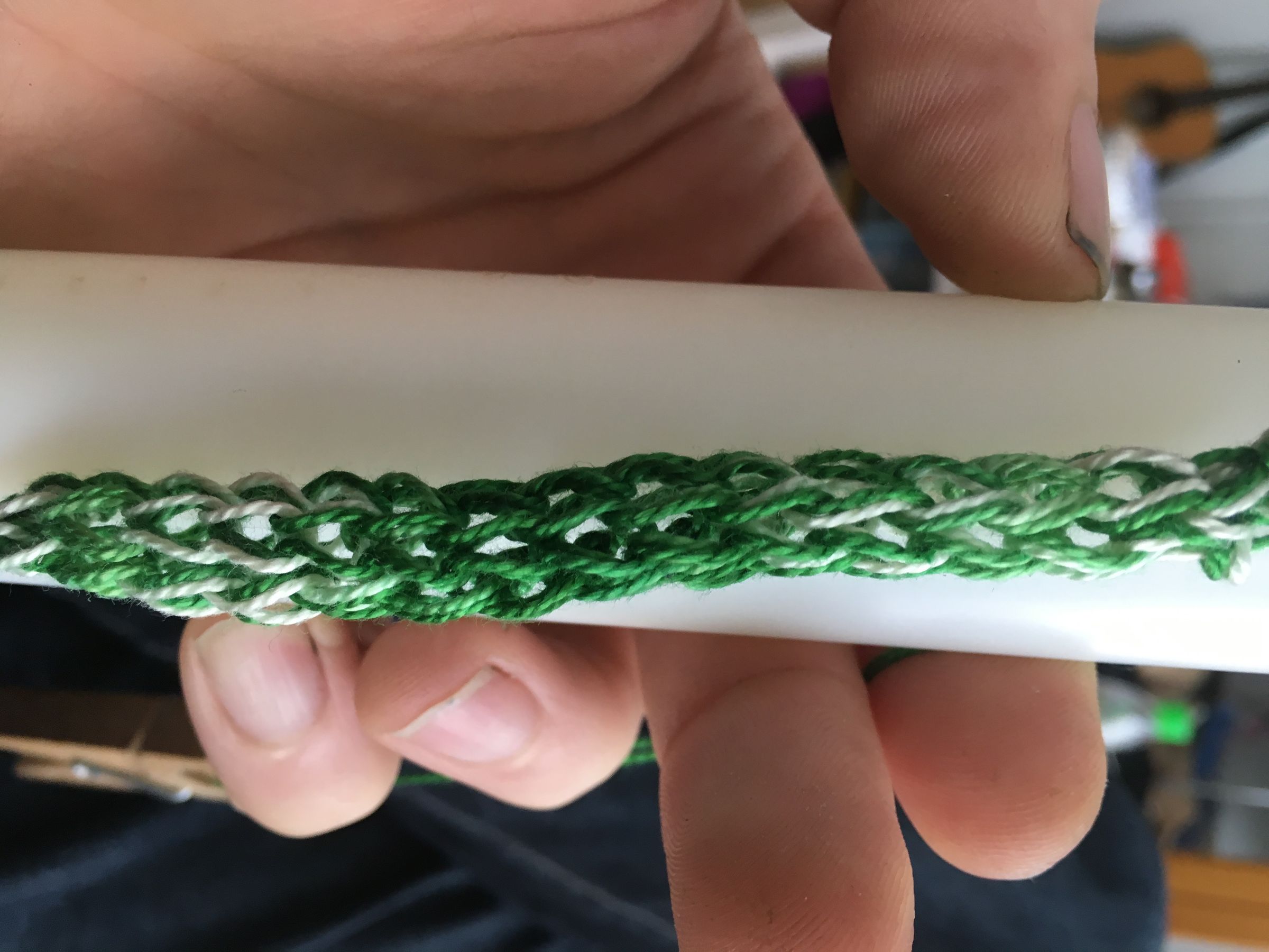 Knitting With a Piece of Plastic Pipe & Technique : 4 Steps (with ...