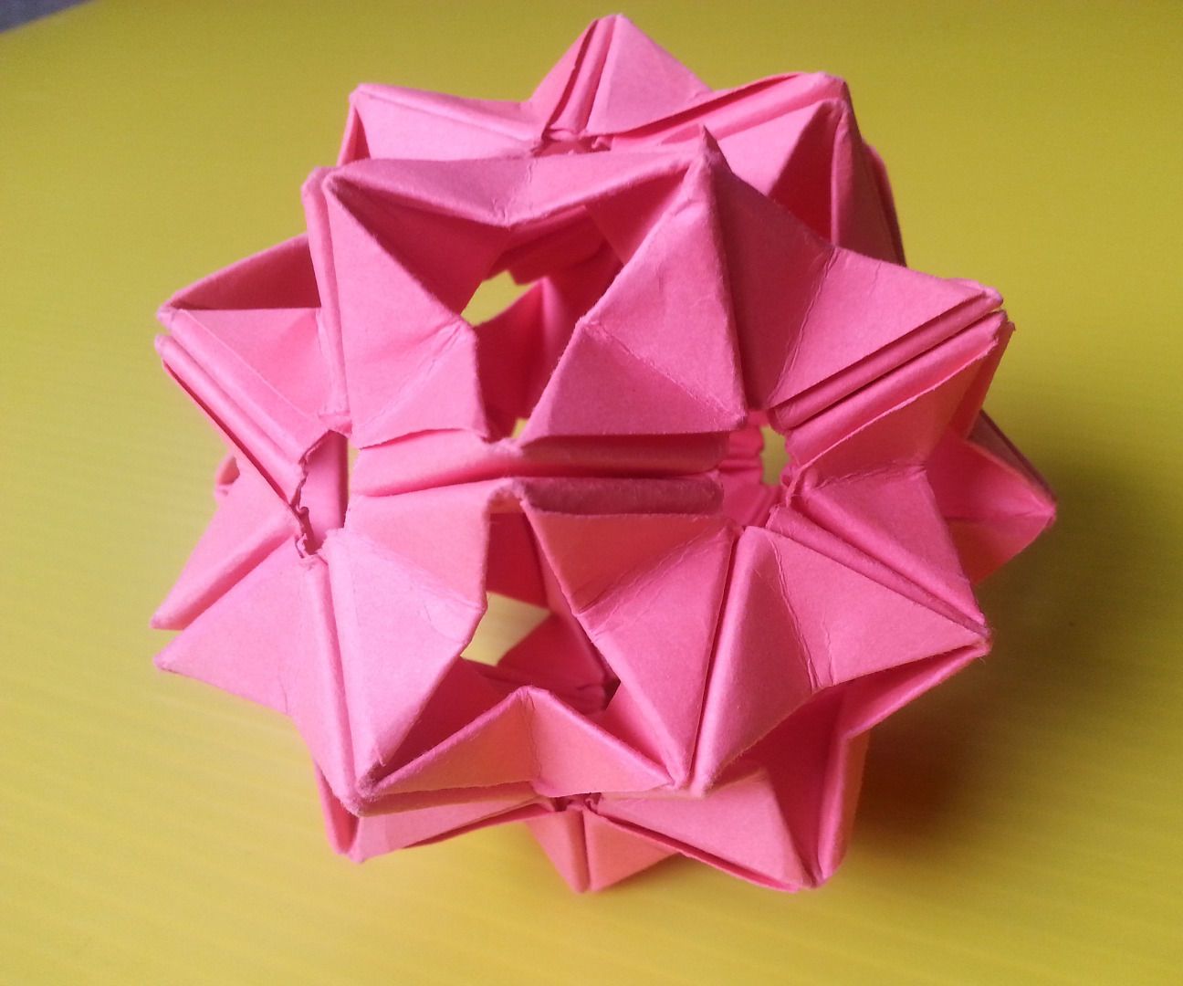 Modular Origami Unit Based on the Triangle Box