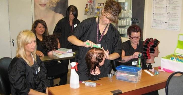 Choosing the Best Beauty Schools Between All the Schools Available