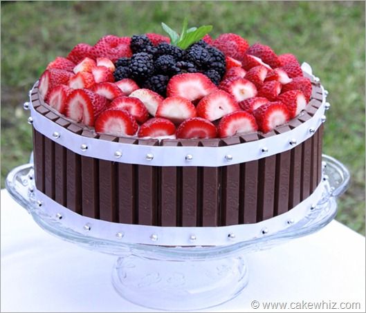 Kit Kat fruit cake