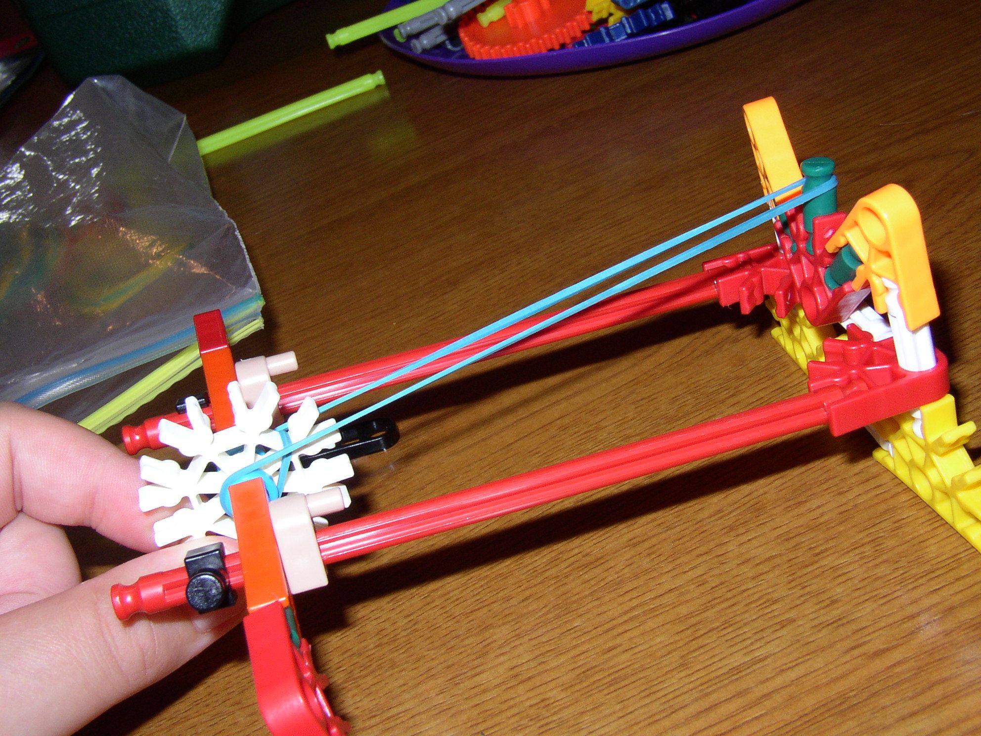My First Instructable- Knex Gun.
