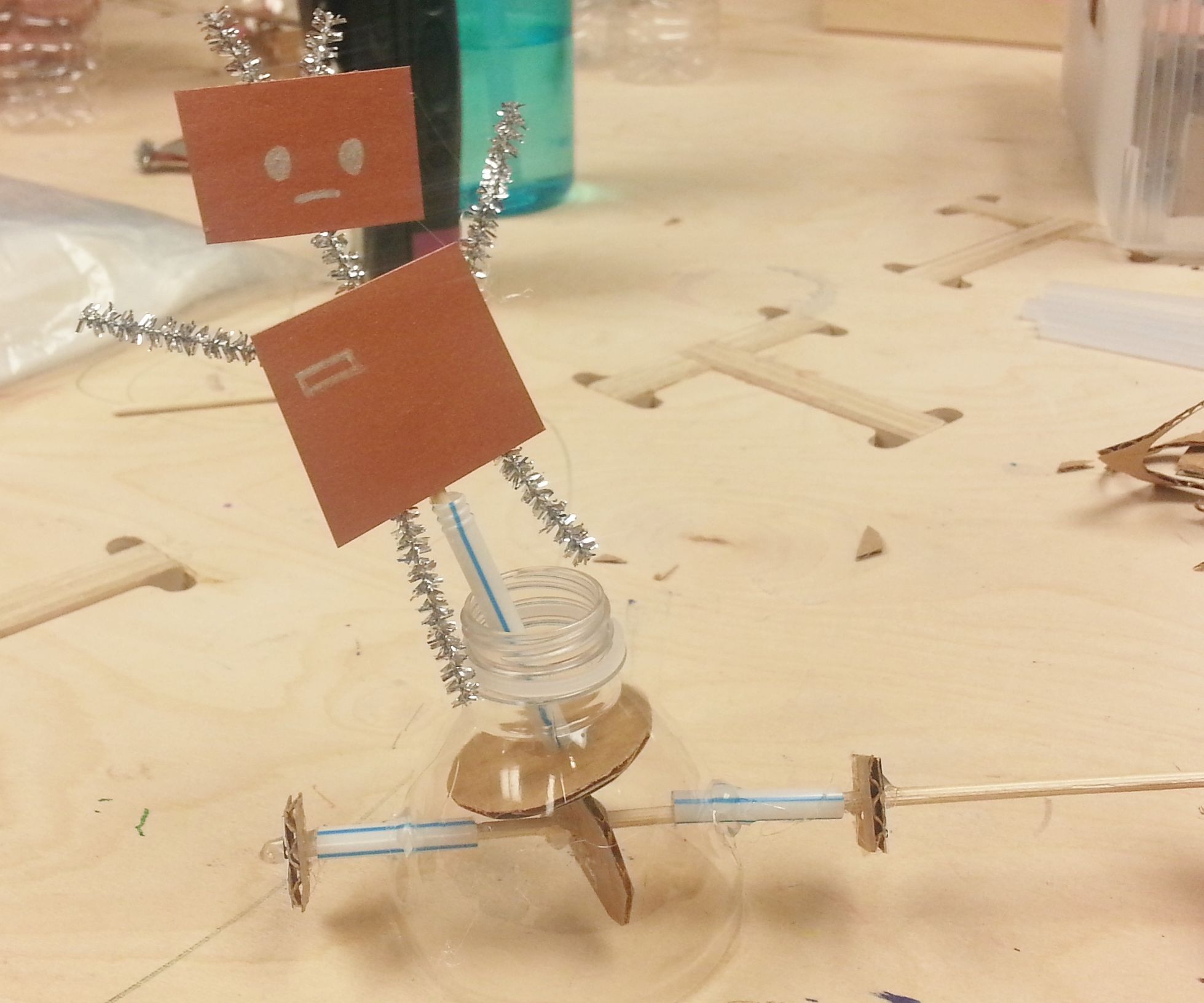Wiggly Wobbly Robots (Simple Cam)