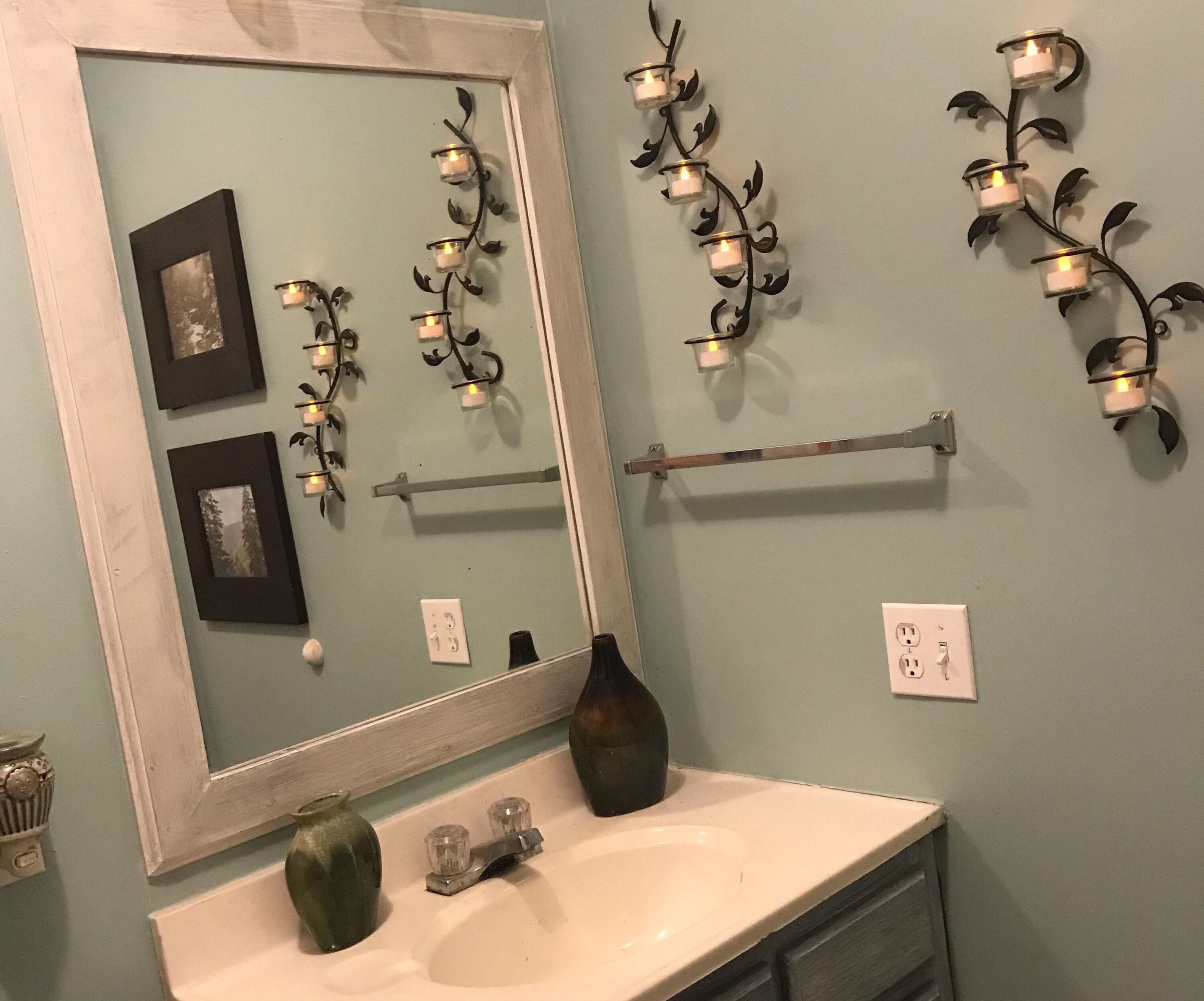 DIY Frame Bathroom Mirrror