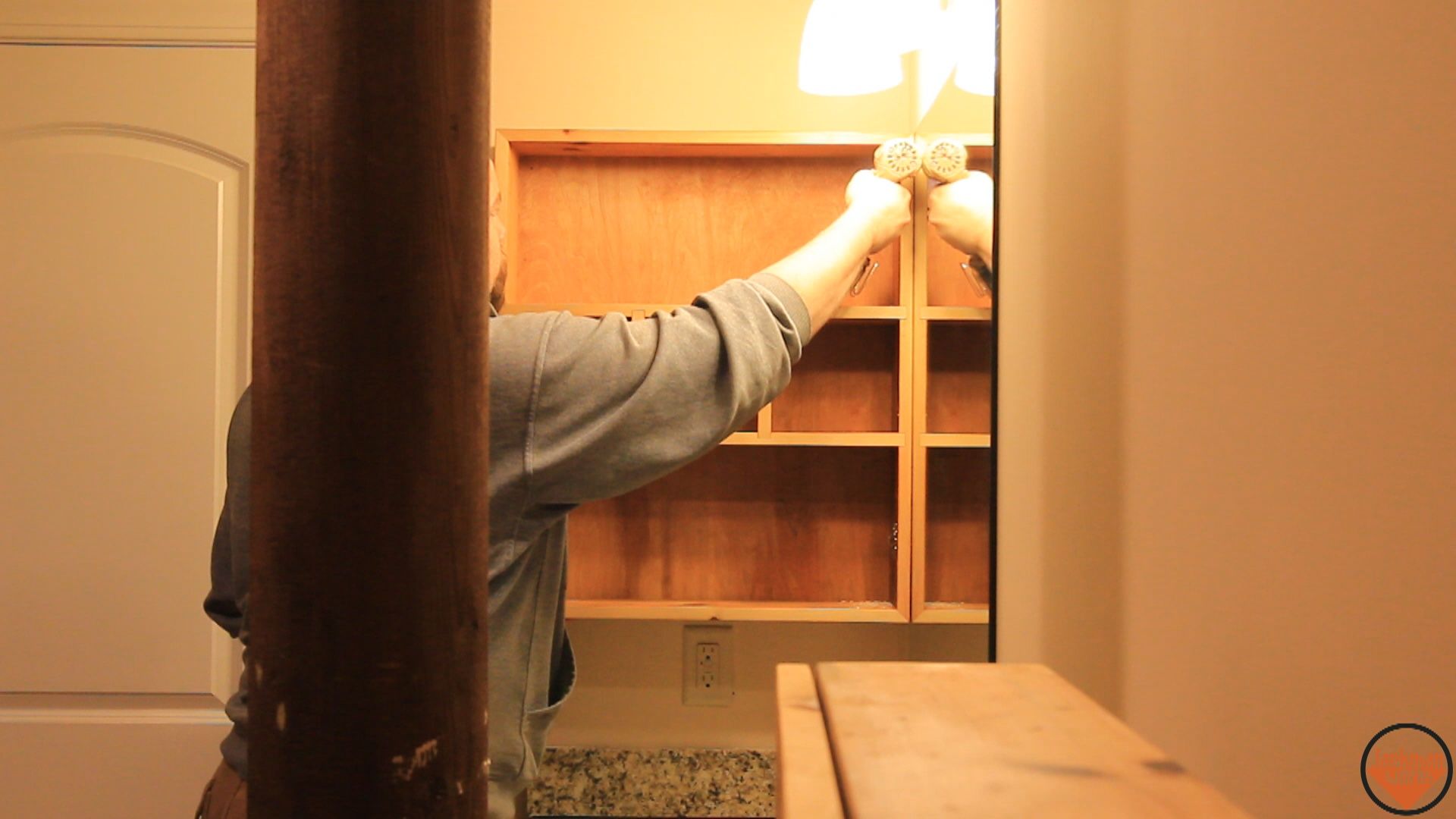 Reclaimed Wood & Plastic Medicine 12 Steps (with Pictures