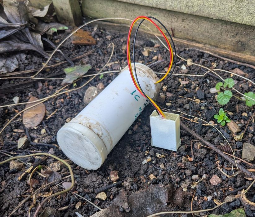 Logging Capacitive Soil Moisture Sensor