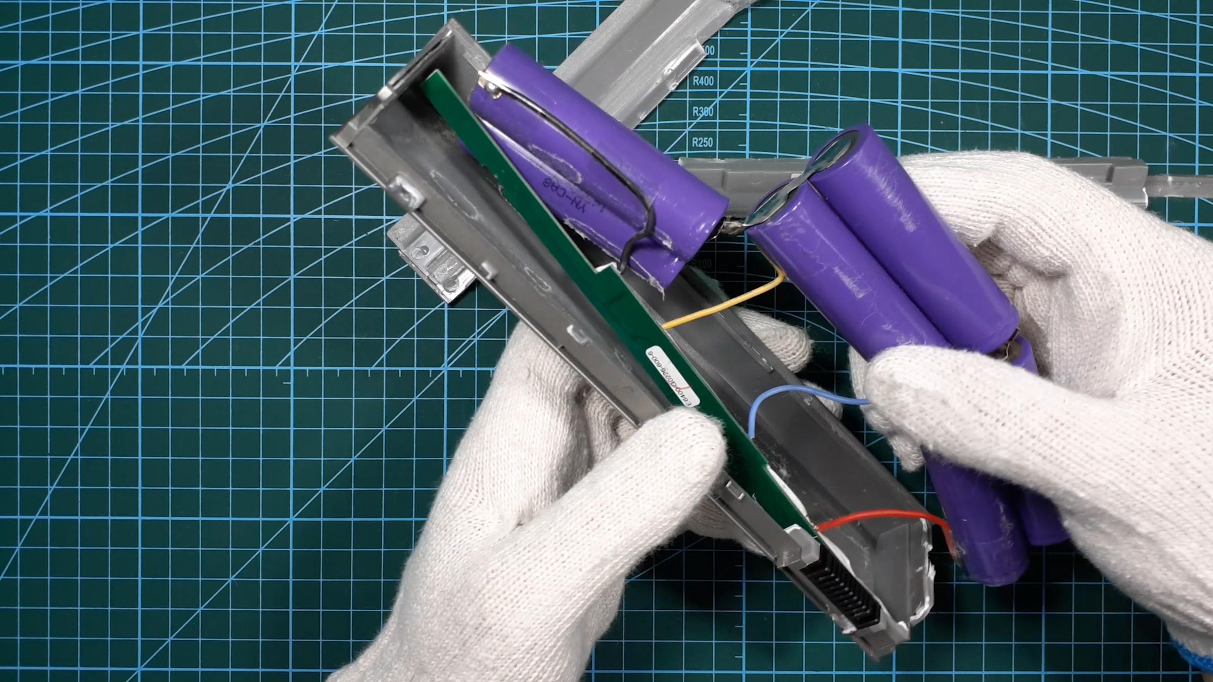 How to Open Laptop Battery and Get 18650 Without Any TOOLS Instructables