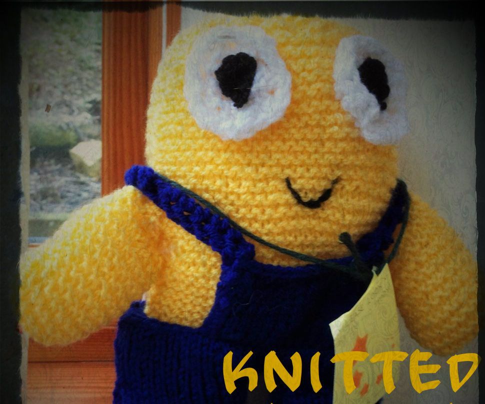 Knitted Cuddly Minions