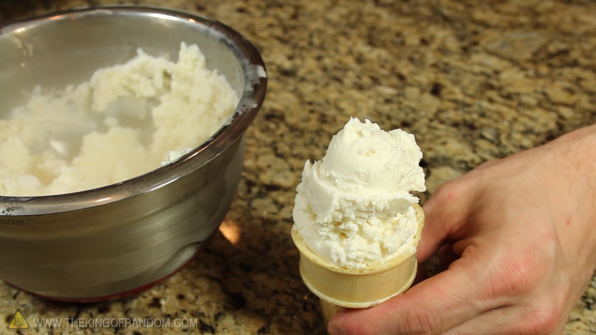 How to Make Carbonated Ice Cream, "Halloween Style"! (Dry Ice Cream