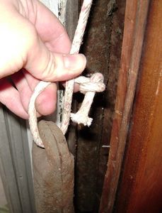 How to Repair the Weight and Rope Mechanism in Old Fashioned Wood ...