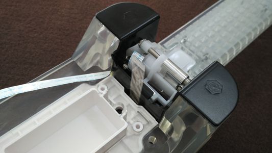 安裝撥弦支座